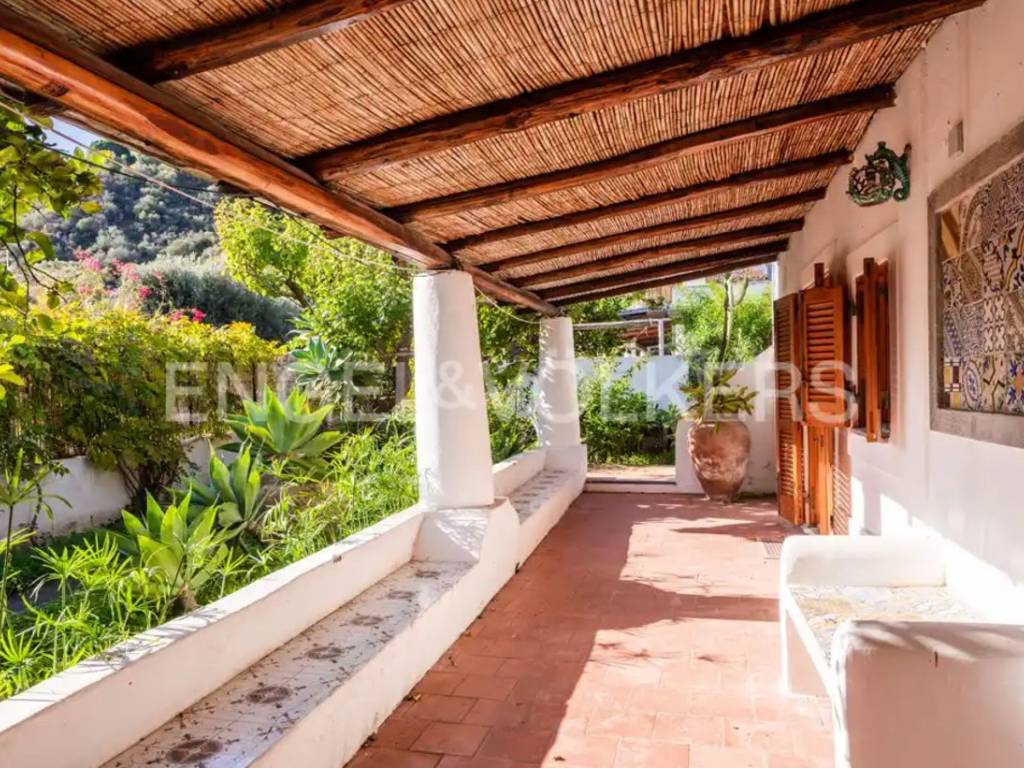 Villa a Lipari in Strada Comunale Nuova Chiesa - Foto 3