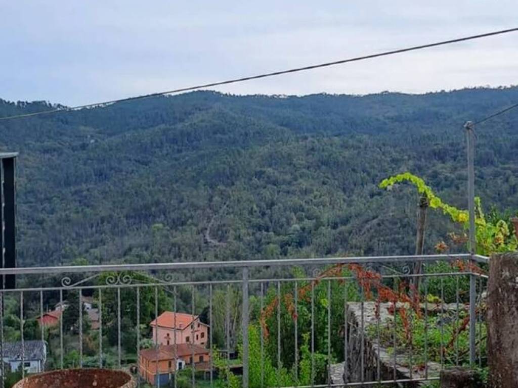 Appartamento a Carro in Via Roma - Foto 2