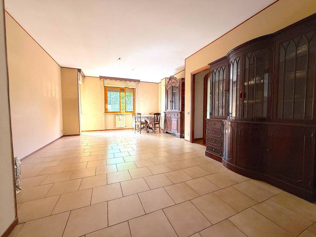 Appartamento a Novara in Via Sette Biroli - Foto 2