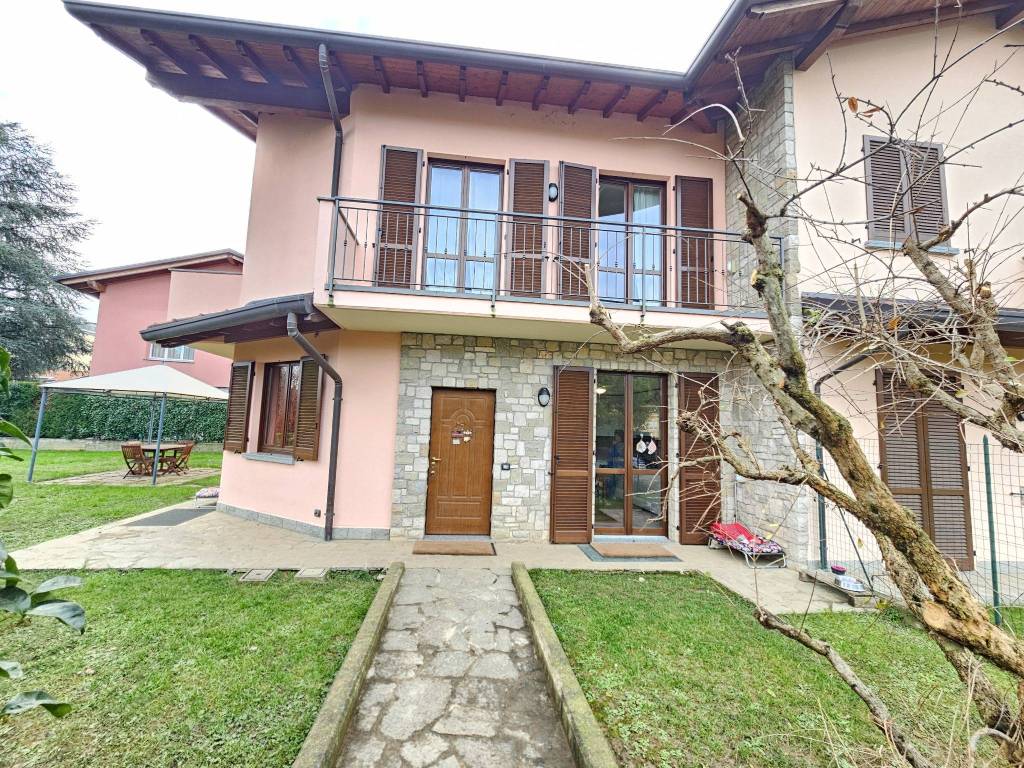 Villa a Robbiate in Via San Francesco d'Assisi, 16 - Foto 2