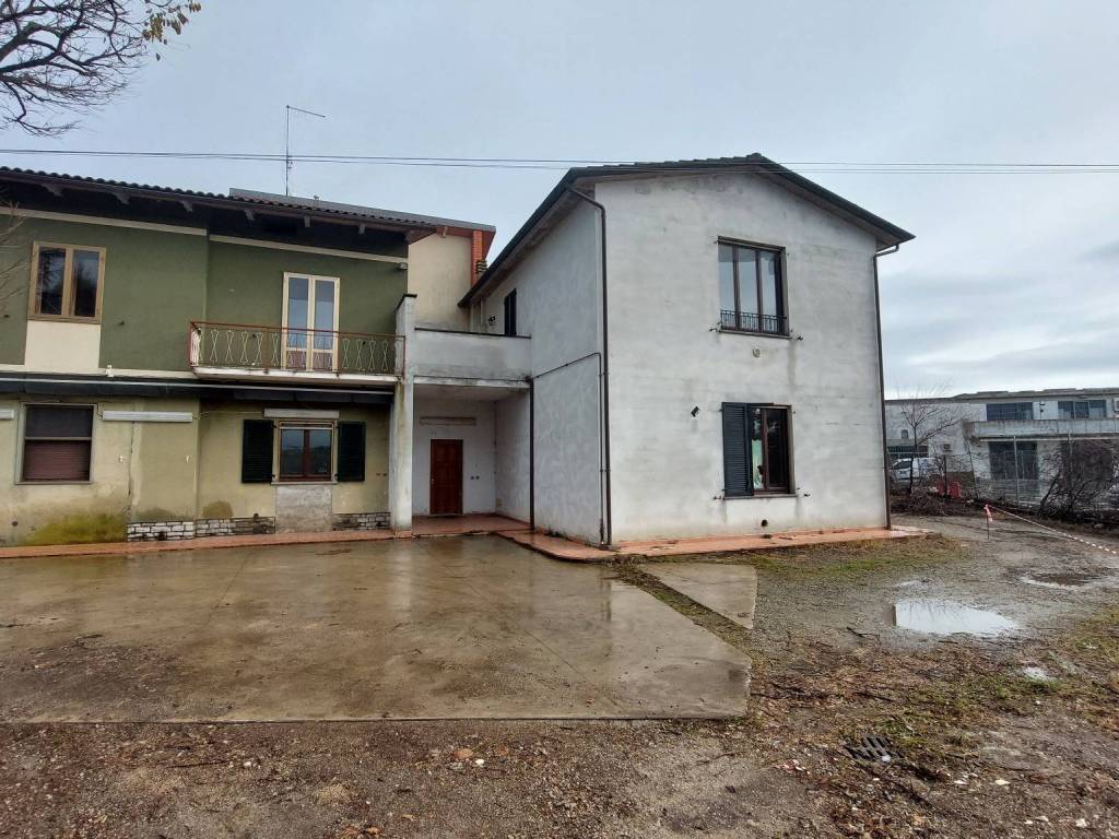 Appartamento a Marciano della chiana in Strada Provinciale di Foiano - Foto 2