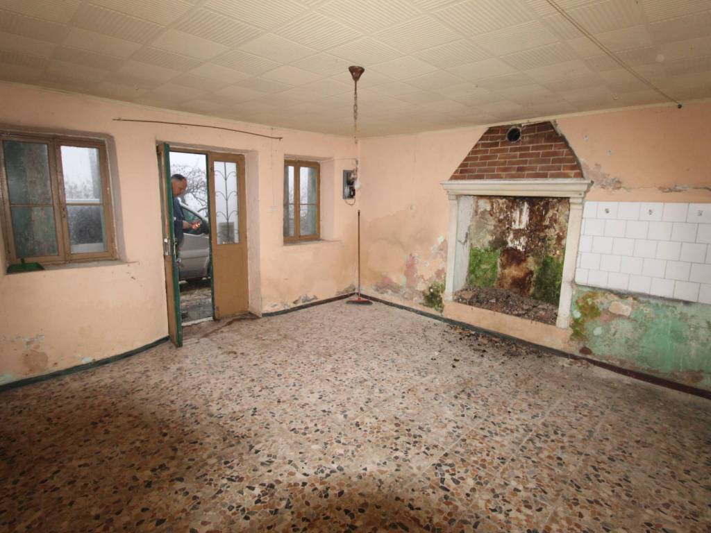 Casa indipendente a Chiampo in Via Zonati - Foto 2