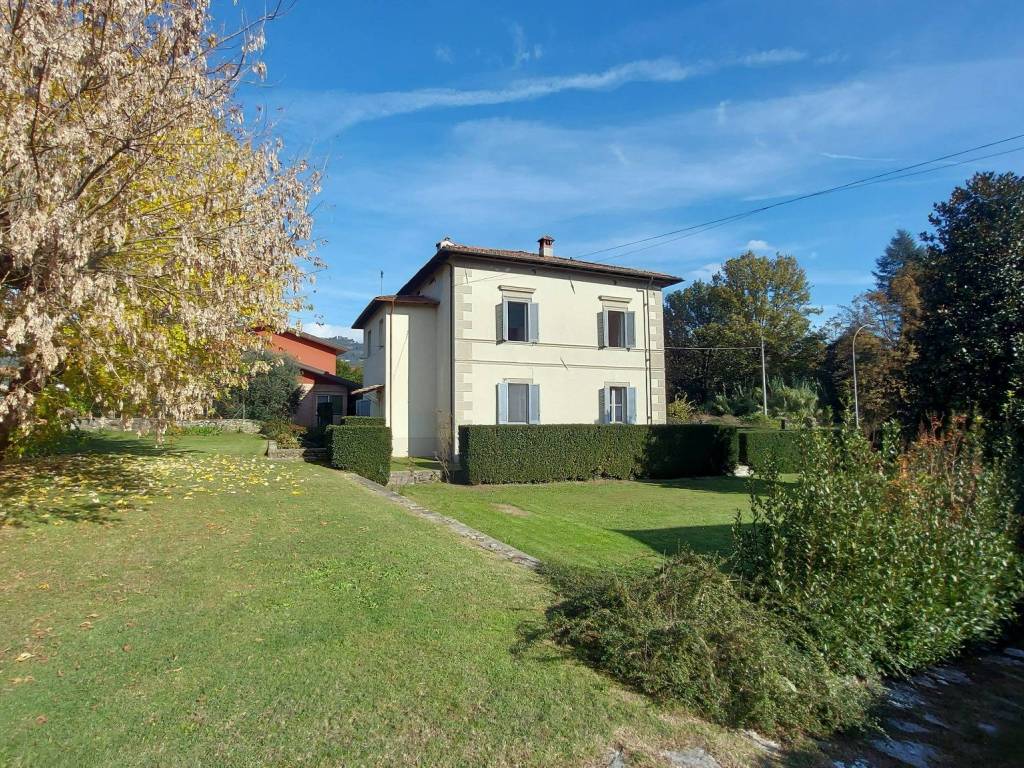 Villa a Coreglia antelminelli in Via della Chiesa, 3 - Foto 3