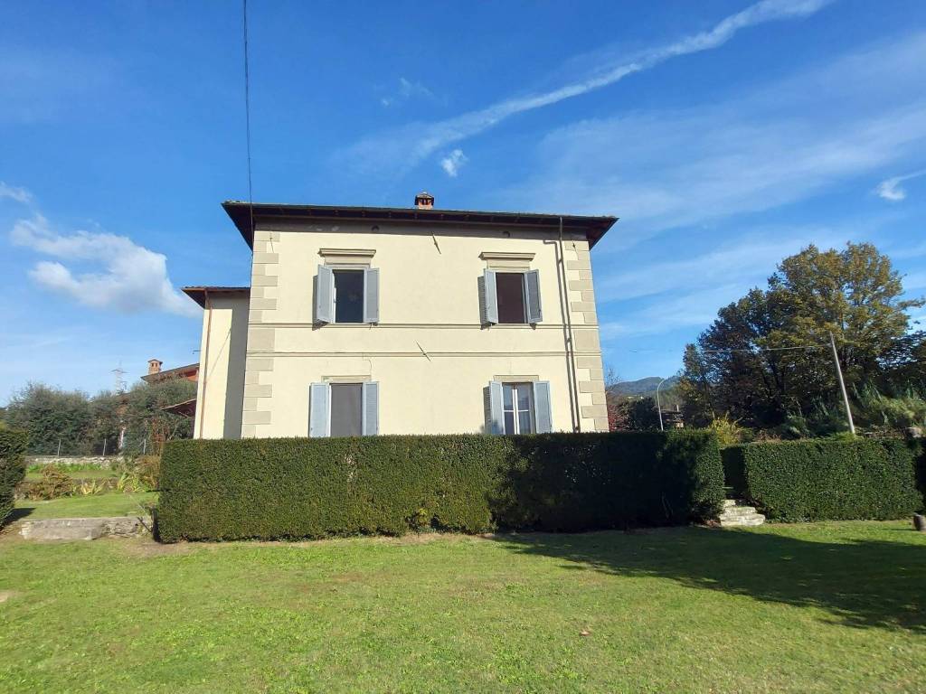 Villa a Coreglia antelminelli in Via della Chiesa, 3 - Foto 4