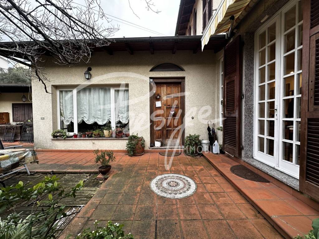 Villa a La spezia in Via Cesare Bertagnini - Foto 3