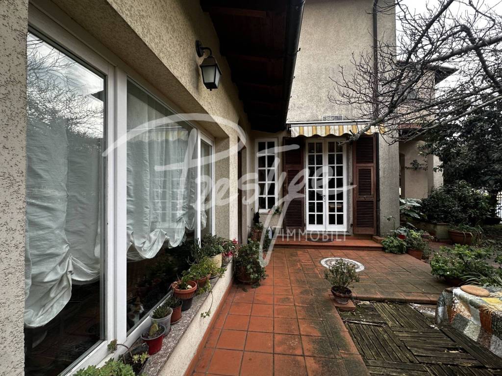 Villa a La spezia in Via Cesare Bertagnini - Foto 4