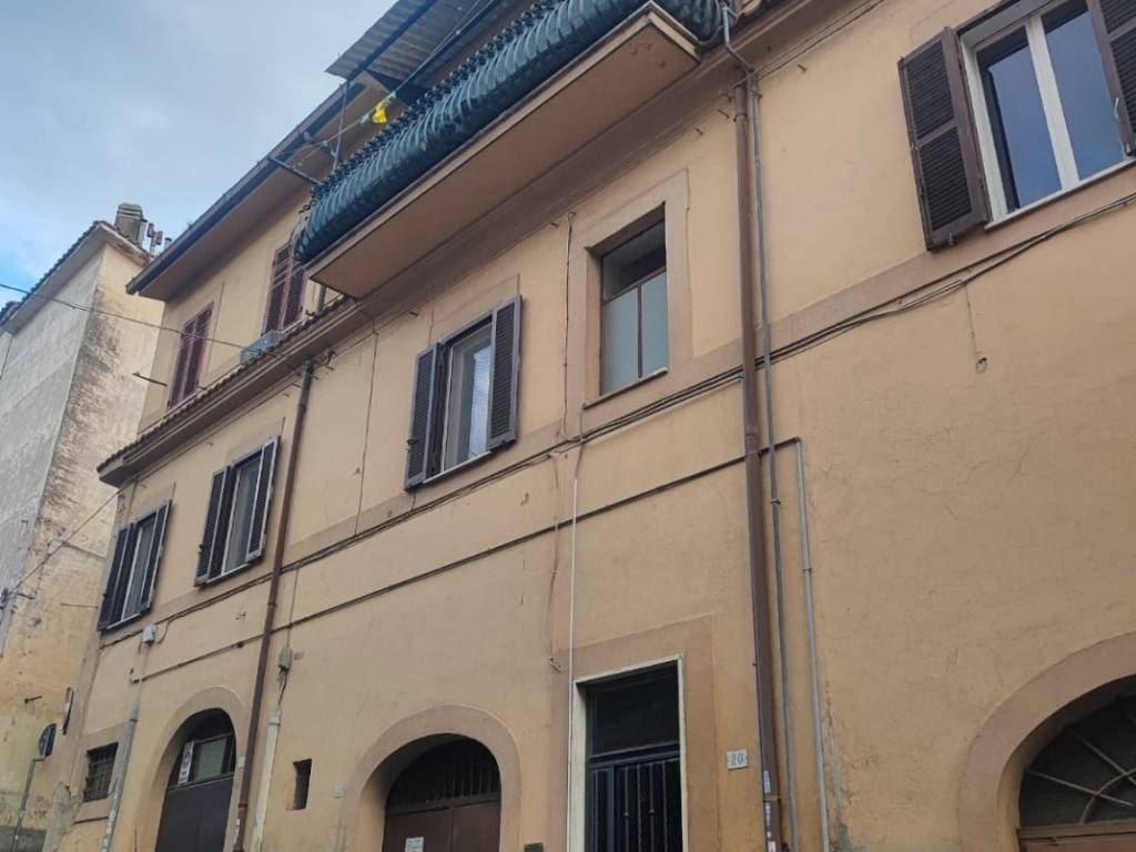 Appartamento a Albano laziale in Via San Gaspare del Bufalo, 20 - Foto 2