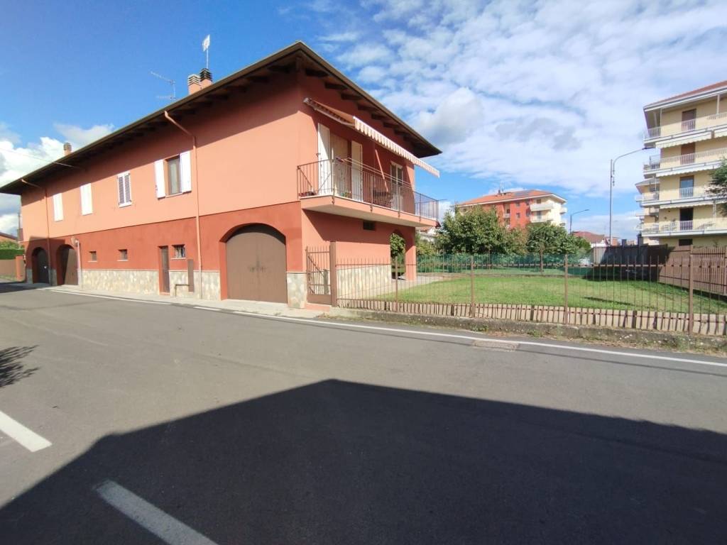 Villetta a schiera a Cossato in Via Barazze - Foto 2