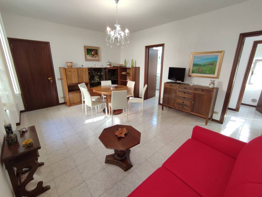 Appartamento a Stresa in Piazza Luigi Cadorna - Foto 2
