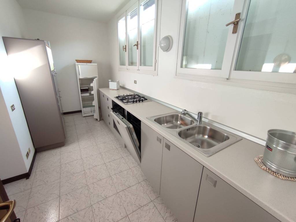 Appartamento a Stresa in Piazza Luigi Cadorna - Foto 4