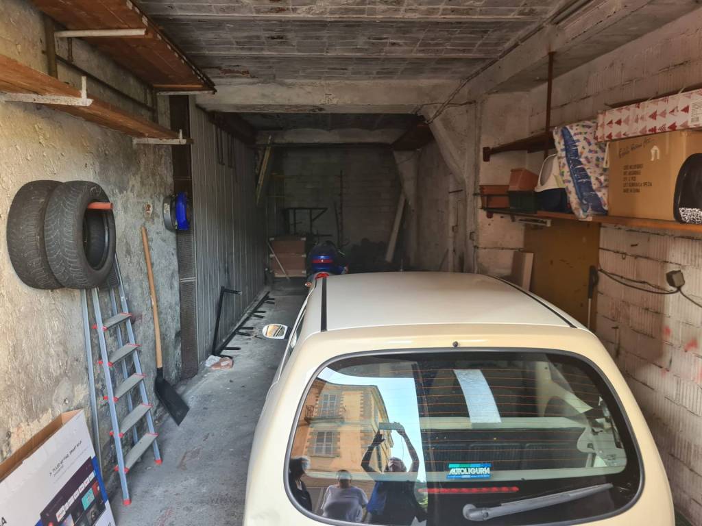 Box / garage a Millesimo in VIA DEL CARRETTO - Foto 3