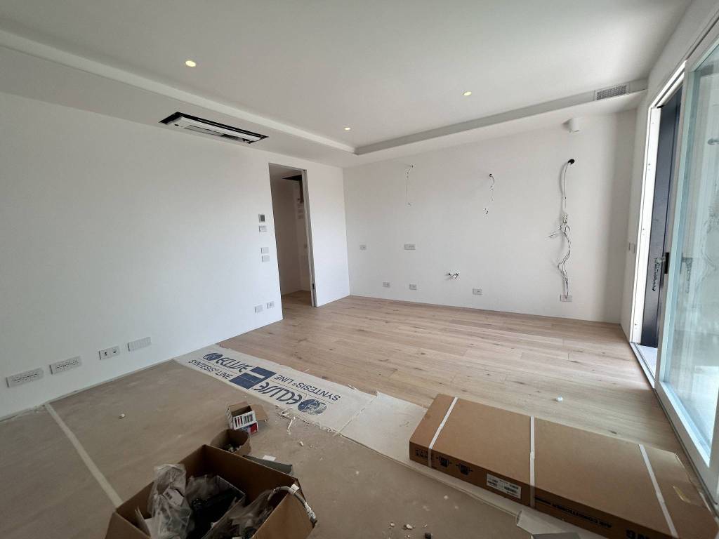 Appartamento a Peschiera del garda in Via Giuseppe Parini - Foto 4