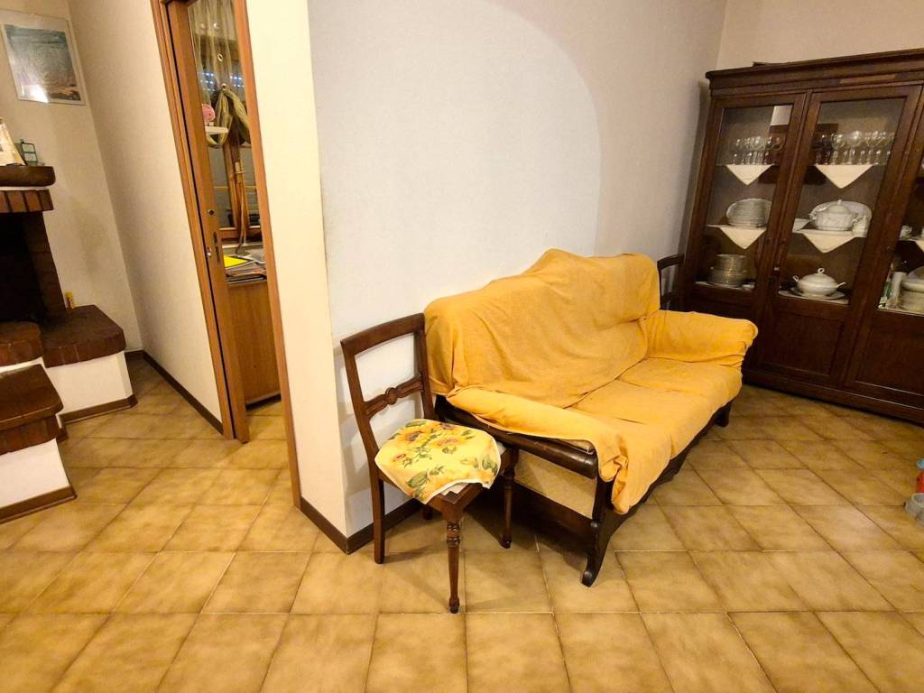 Appartamento a Montevarchi in Via Aretina - Foto 2