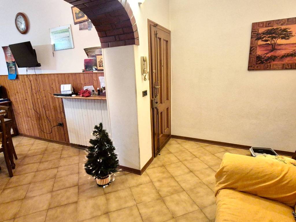 Appartamento a Montevarchi in Via Aretina - Foto 3