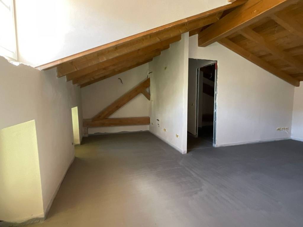 Appartamento a Cannobio in Via Paolo Zaccheo, 16 - Foto 4