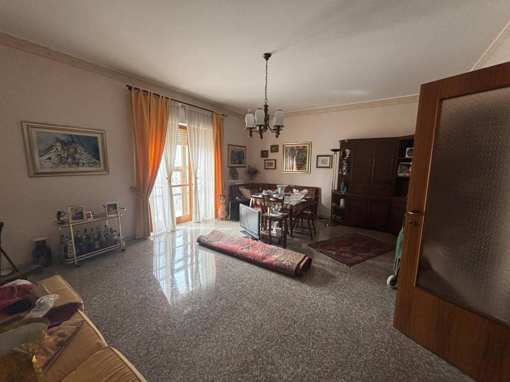 Appartamento a Lamezia terme in Via Francesco Colelli - Foto 3