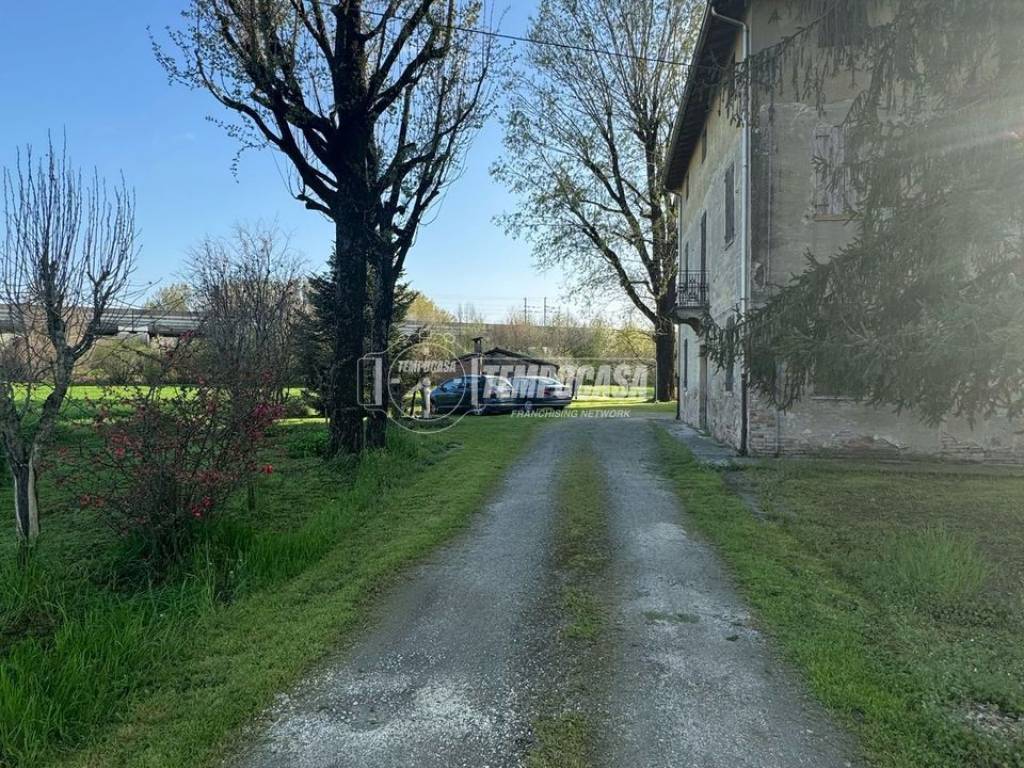 Palazzo / stabile a Campogalliano in Via Carrobbie 31 - Foto 4