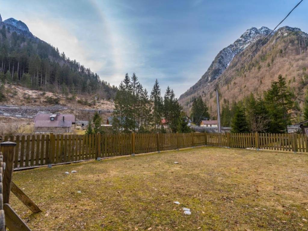 Appartamento a Tarvisio in Via Plezzut, 33 - Foto 2