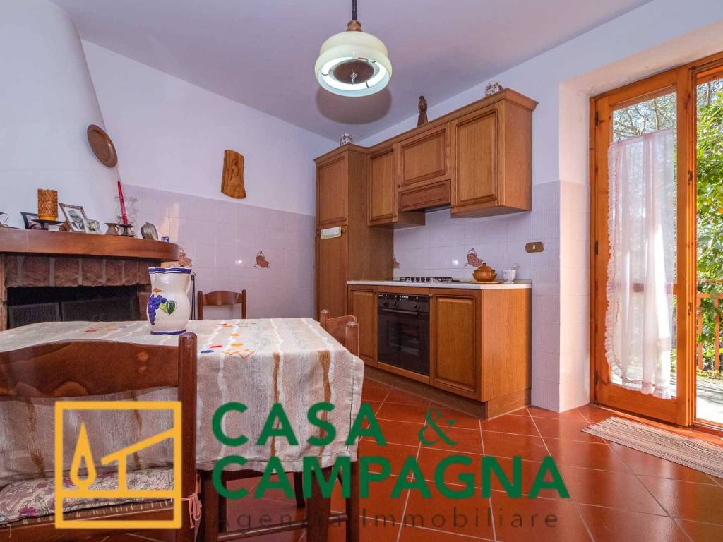 Casa indipendente a Conca della campania in Via Sant'Antonio - Foto 4