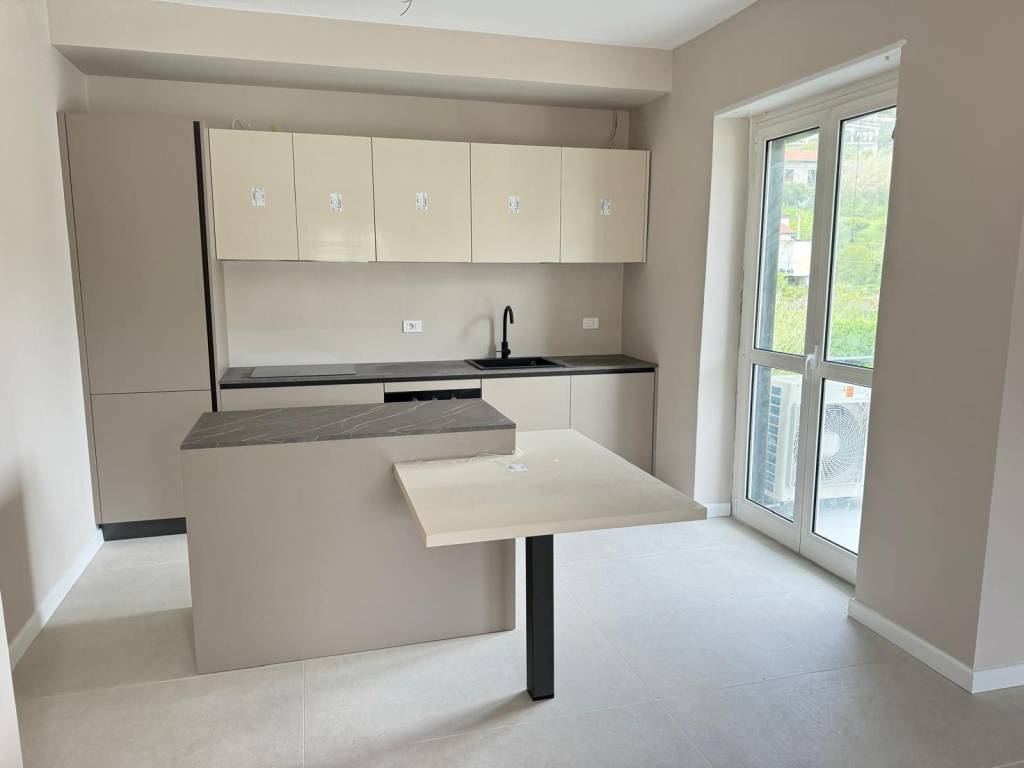 Appartamento a Sanremo in Strada Borgo Ponente, 17 - Foto 2