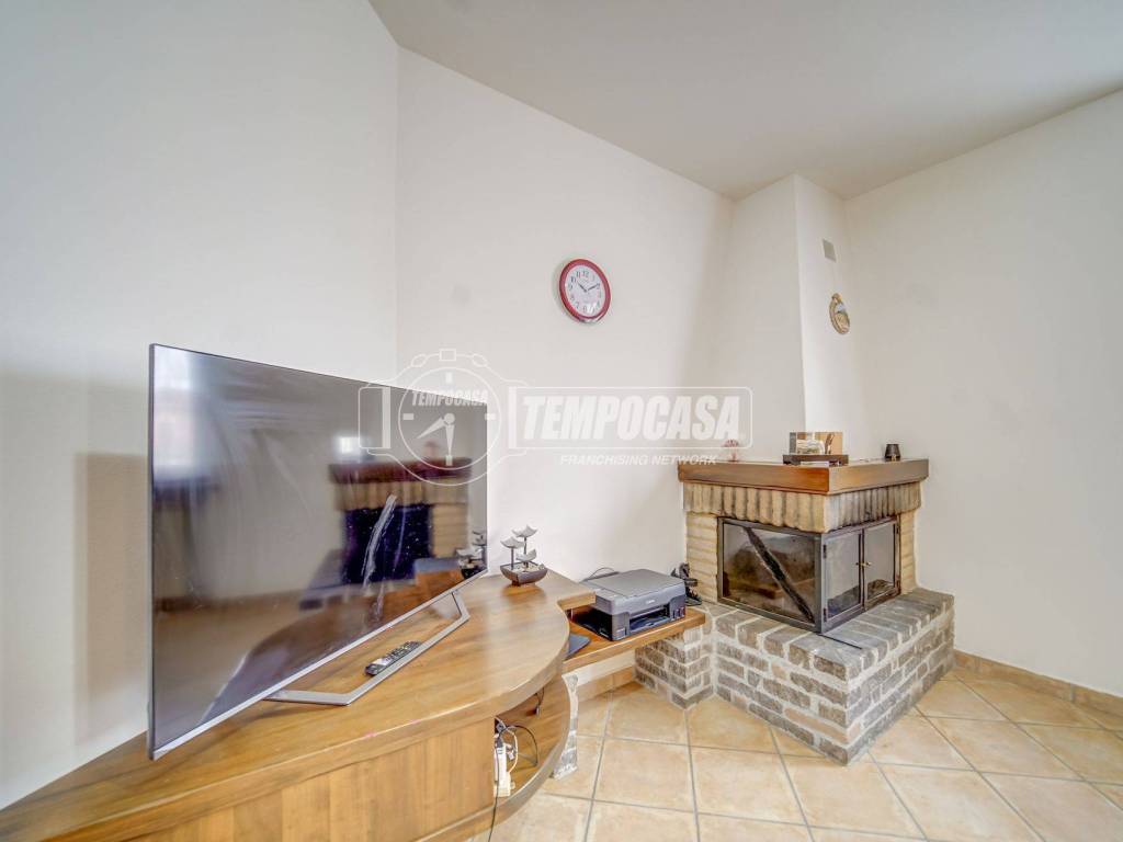 Casa indipendente a Fagnano olona in Via Antonio Rosmini 9 - Foto 3
