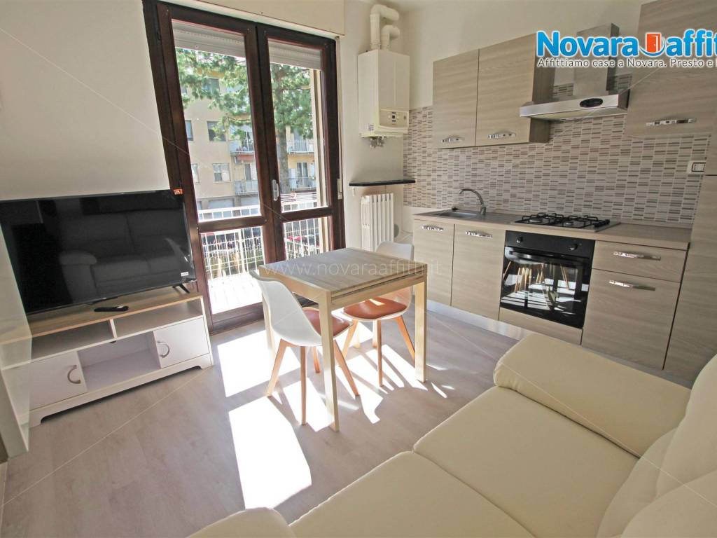 Appartamento a Novara in Via Giuseppe Parini - Foto 4