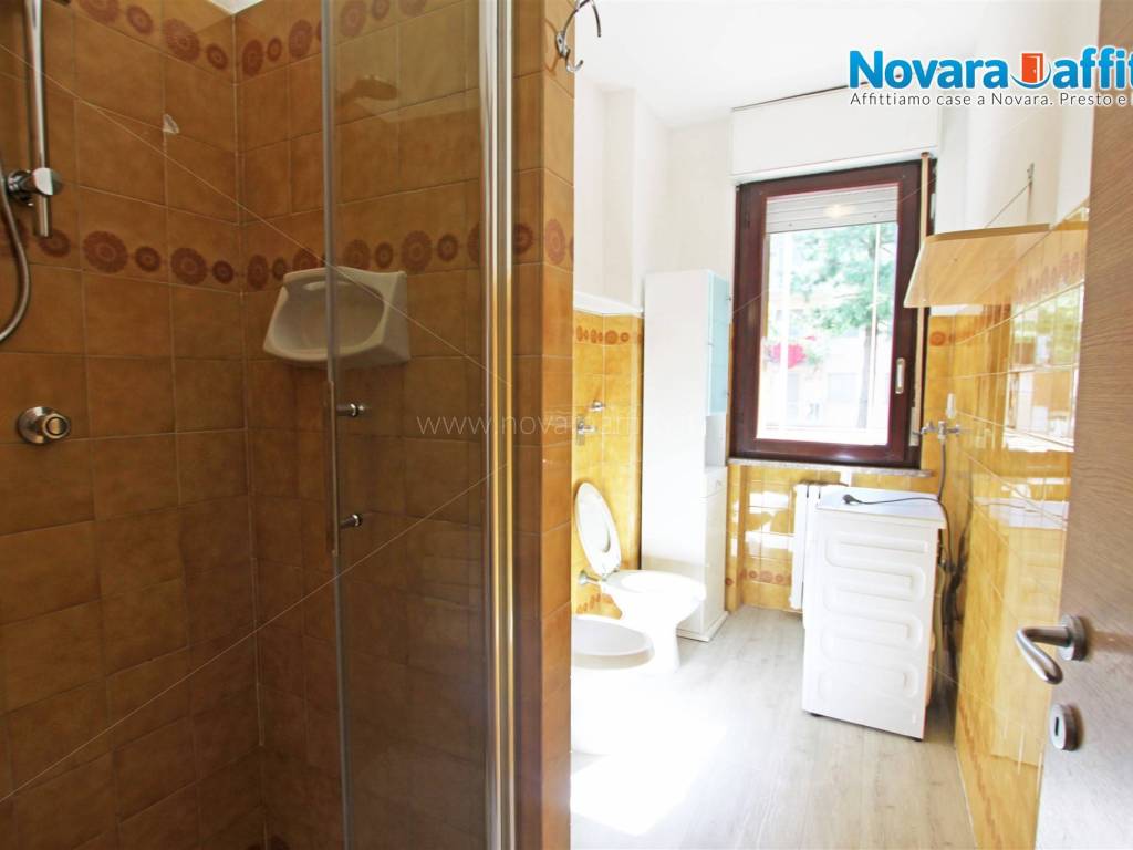 Appartamento a Novara in Via Giuseppe Parini - Foto 5