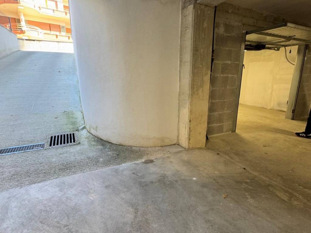 Box / garage a Avezzano in Via Monte Velino - Foto 4