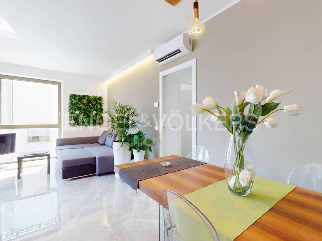 Appartamento a Riccione in Viale Giuseppe Cesare Abba, 2 - Foto 2