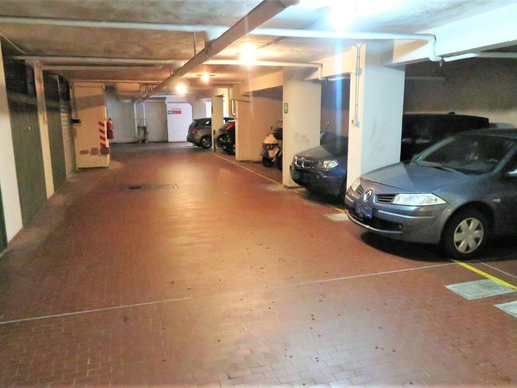 Box / garage a Trieste in Via del Veltro, 79 - Foto 2