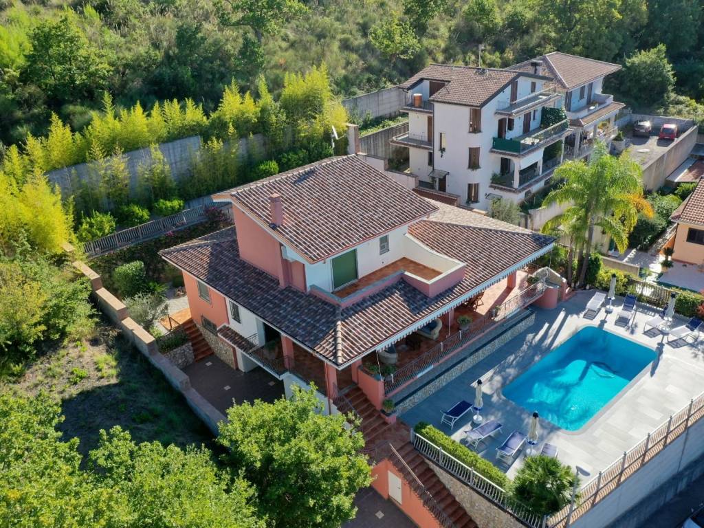 Villa a Tortora - Foto 1