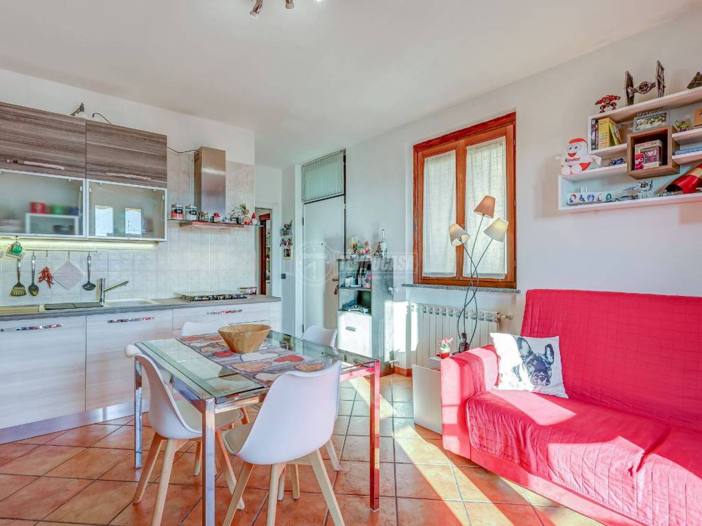 Appartamento a Cardano al campo in Via Vincenzo Bellini 25 - Foto 5