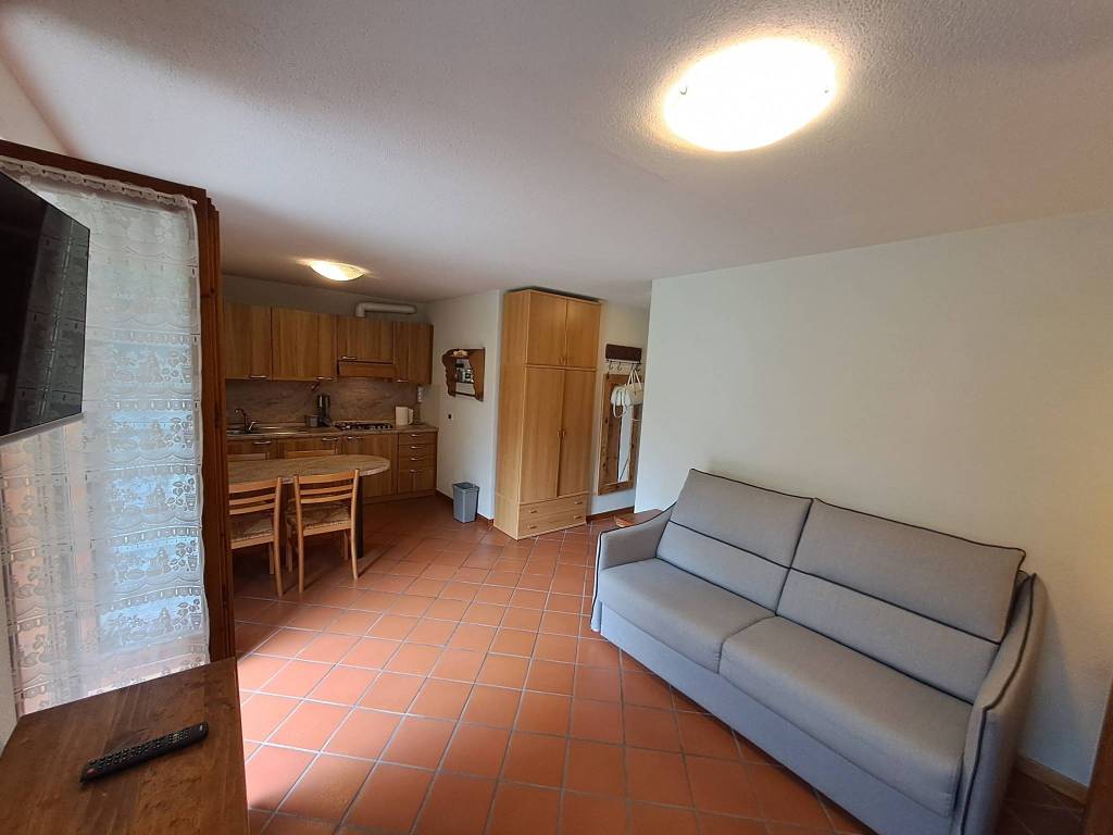 Appartamento a Campodolcino in Strada Statale del Lago di Como e dello Spluga - Foto 2