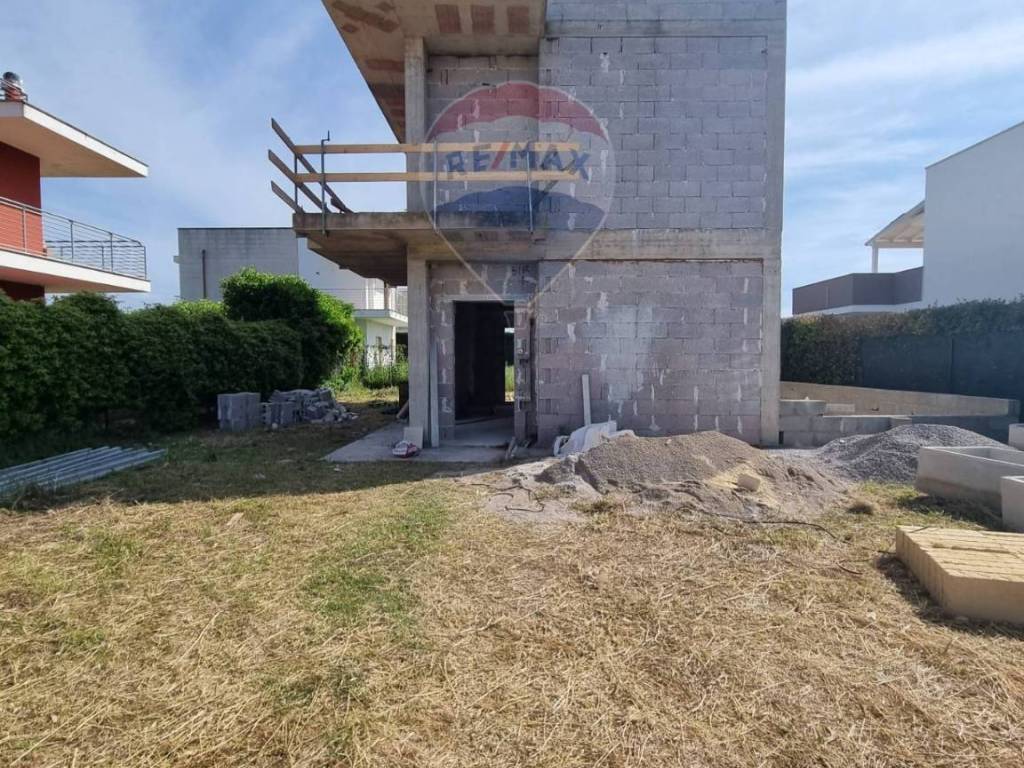 Villa a Lecce in Via Charles Le Corbusier - Foto 3