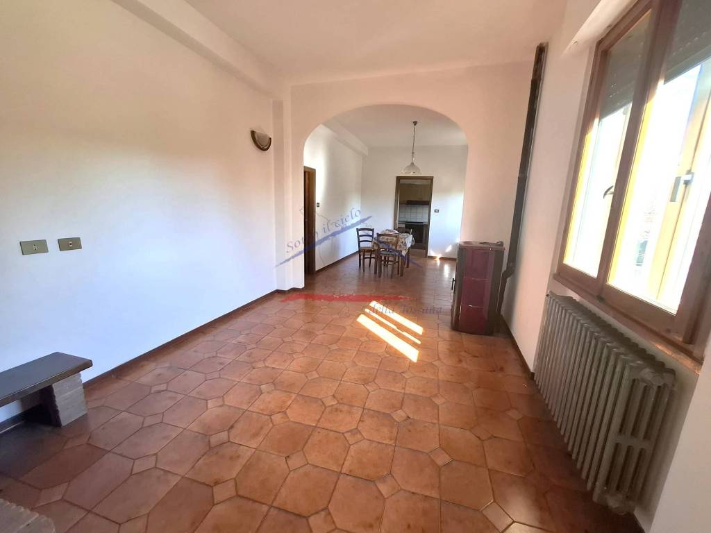 Appartamento a Laterina pergine valdarno in Strada Provinciale 2 Vecchia Aretina - Foto 2