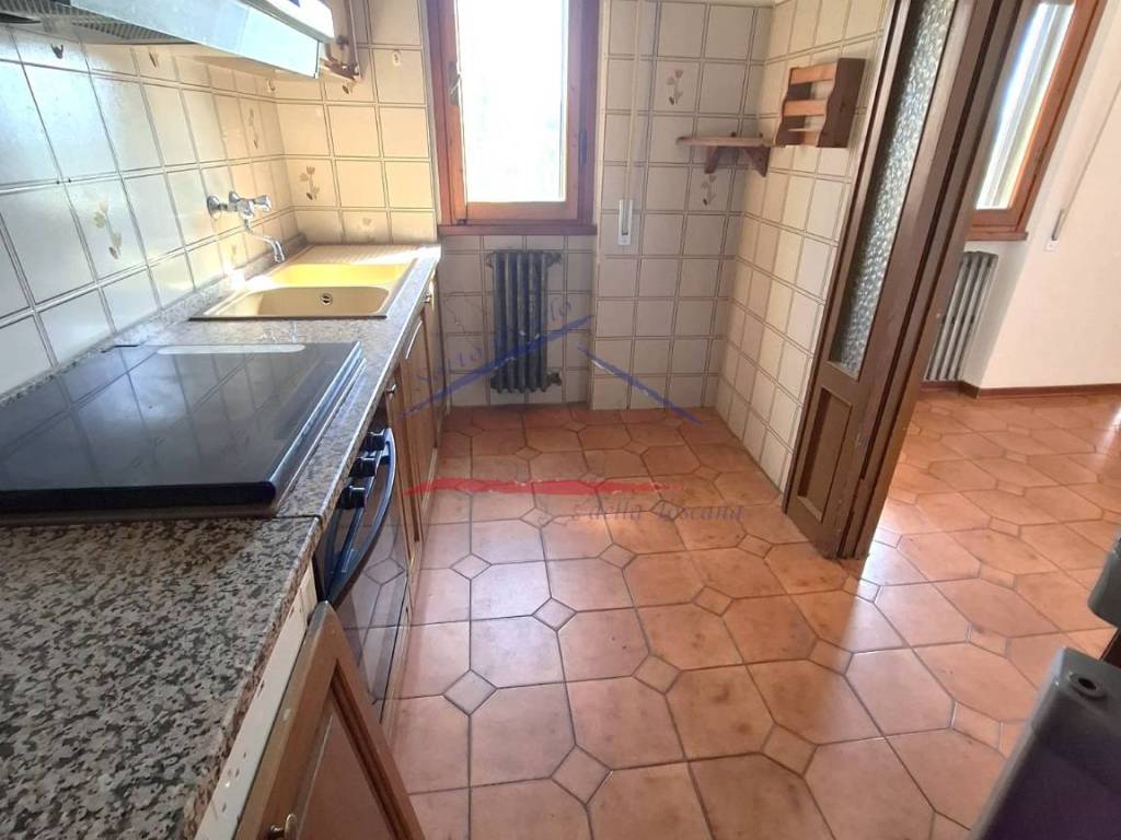 Appartamento a Laterina pergine valdarno in Strada Provinciale 2 Vecchia Aretina - Foto 5