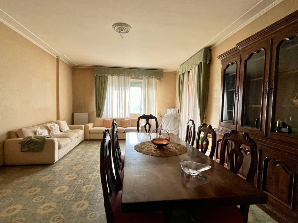 Appartamento a Cortona in Via Alessandro Manzoni - Foto 4