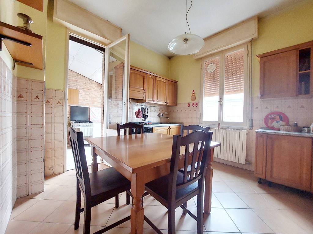 Appartamento a Guastalla in Via del Concilio - Foto 5