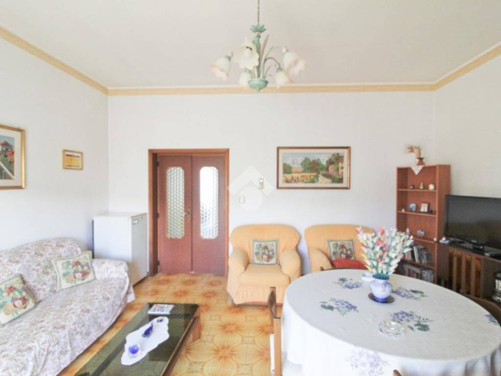 Casa indipendente a Campomarino in Via G. Di Vittorio, 18 - Foto 4