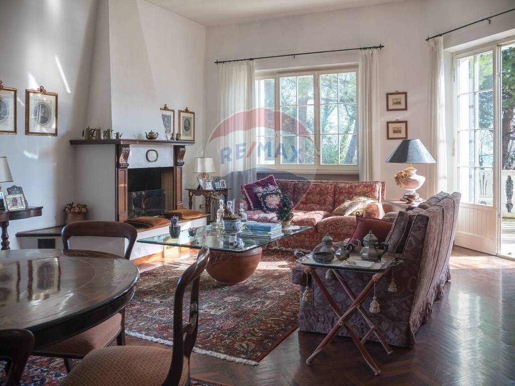 Villa a Falconara marittima in Via Piero Pergoli, 5 - Foto 3