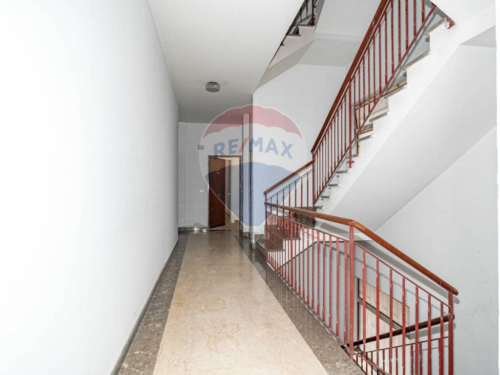 Appartamento a Catania in VIA LIVORNO, 1 - Foto 2