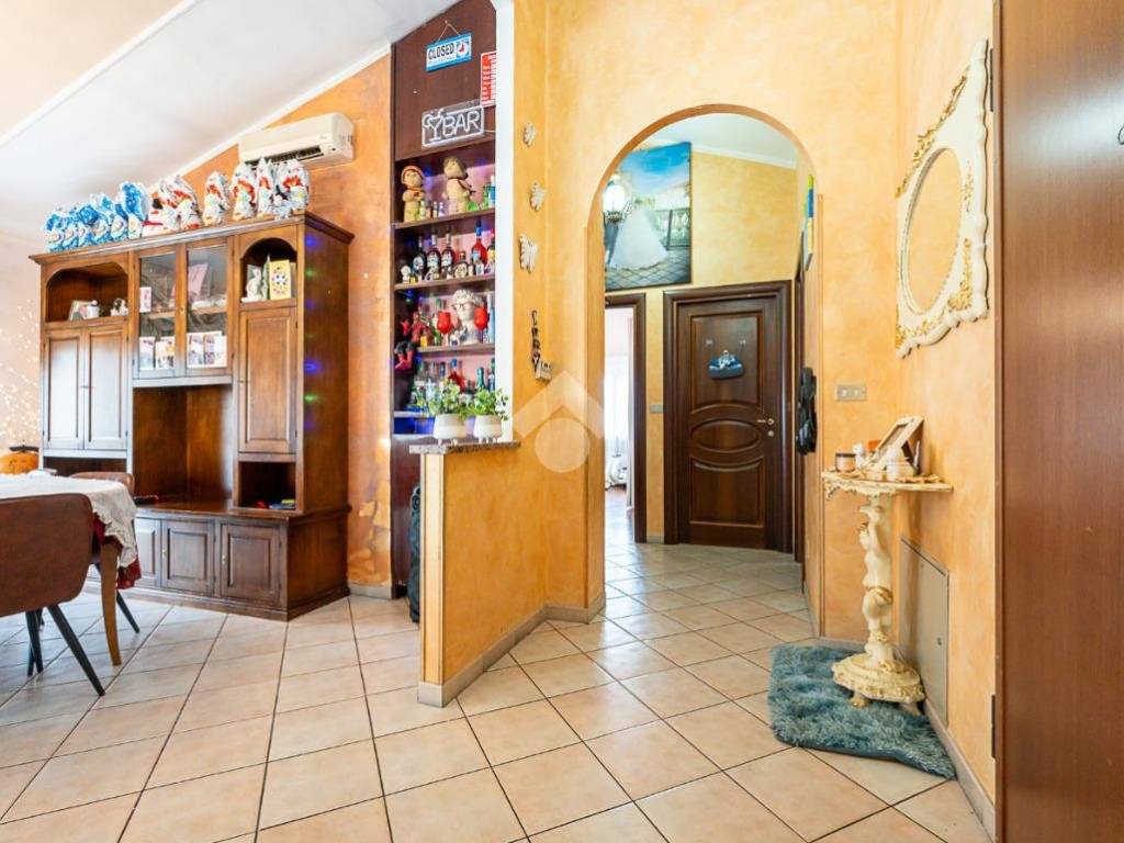 Appartamento a Collegno in Via plava, 35 - Foto 1