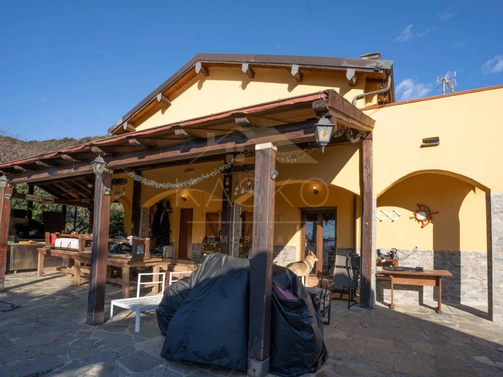 Villa a Albisola superiore in DELLA PACE - Foto 3