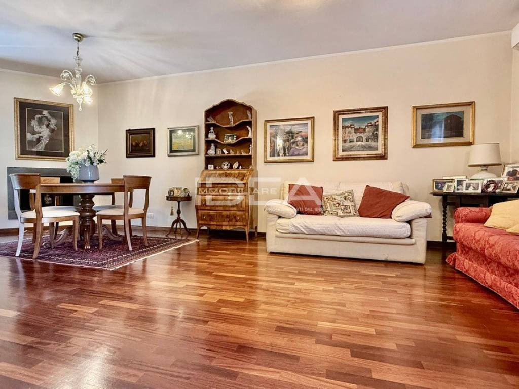 Villa a Lucca in Via dei Pini , - Foto 2