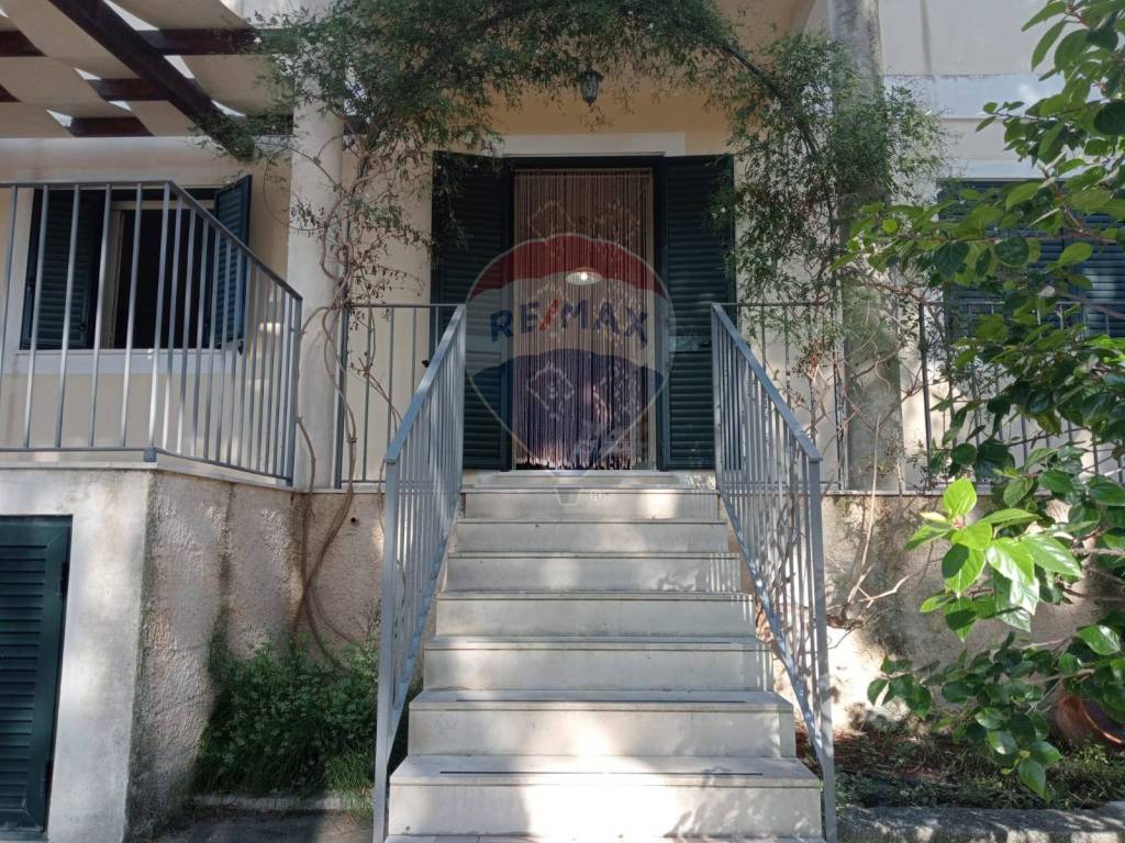 Casa indipendente a Scicli in VIA CANOVA - Foto 3