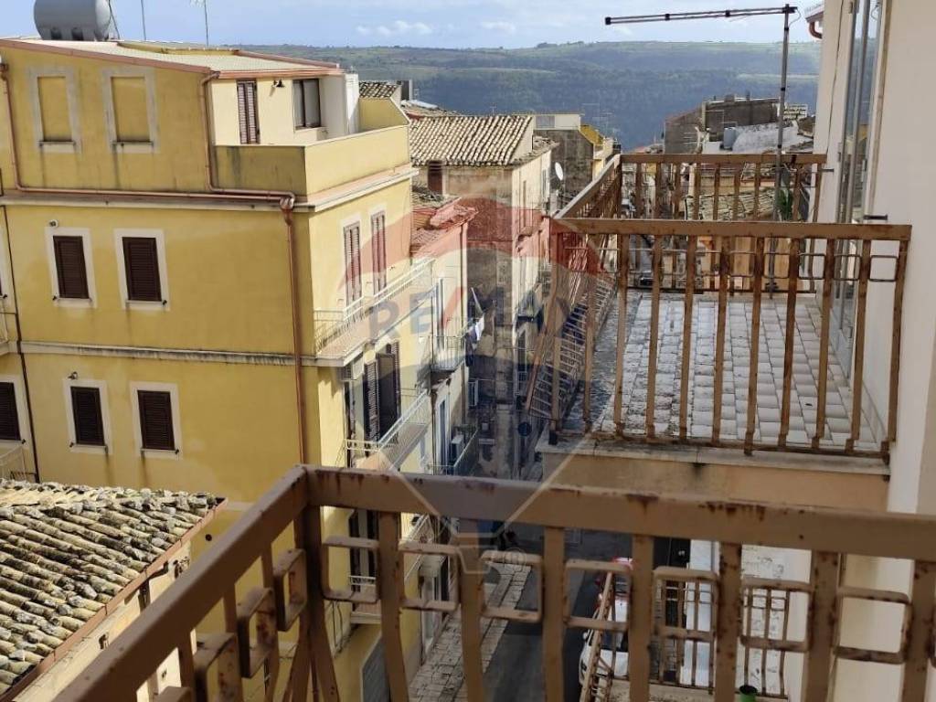 Appartamento a Ragusa in VIA GIAMBATTISTA ODIERNA, 182 - Foto 3
