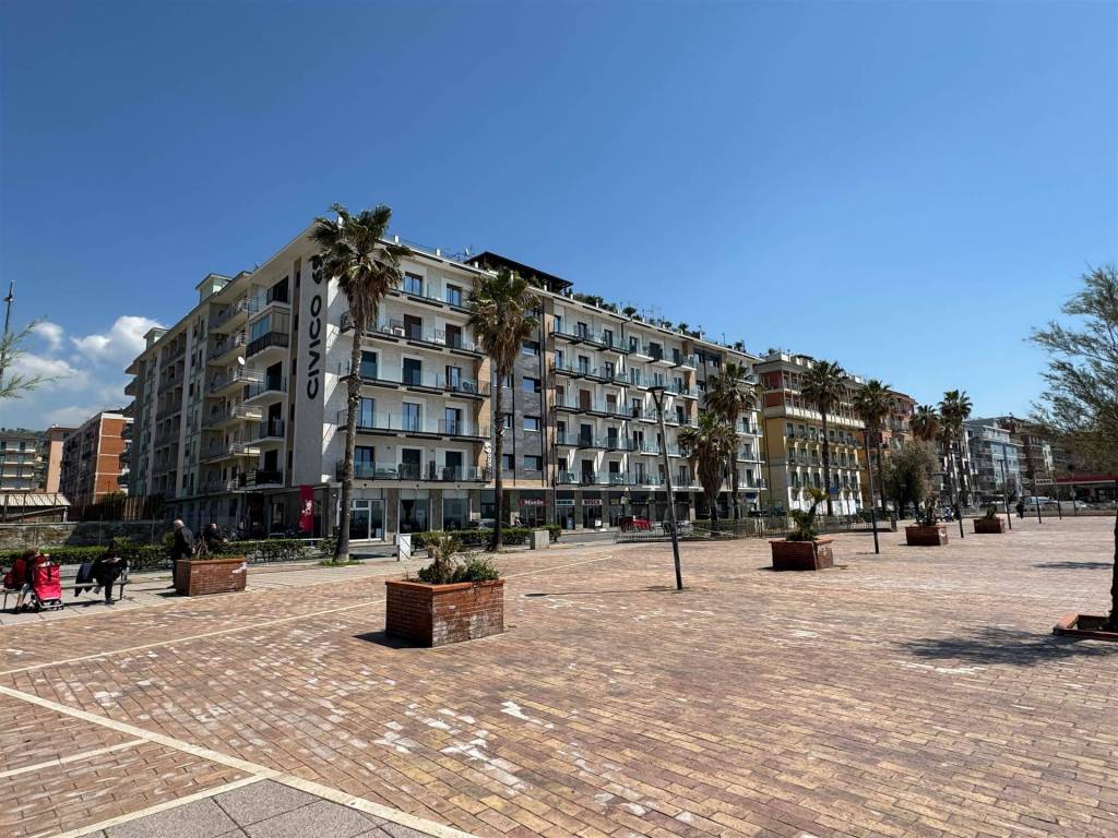 Appartamento a Salerno in Via Lungomare Marconi , 69 - Foto 2