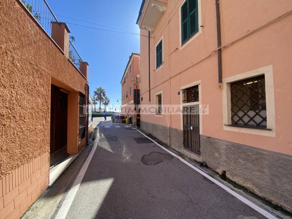 Immobile a Spotorno in Via 25 Aprile - Foto 2