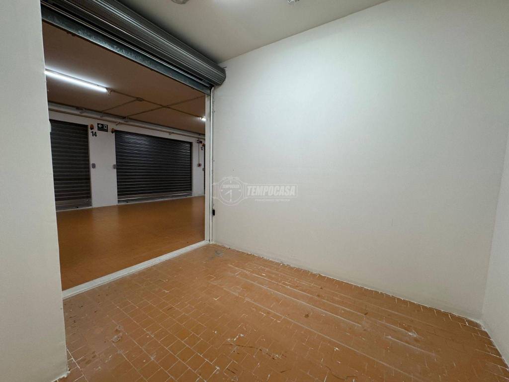 Box / garage a Ascoli piceno in Viale Indipendenza 21 - Foto 4