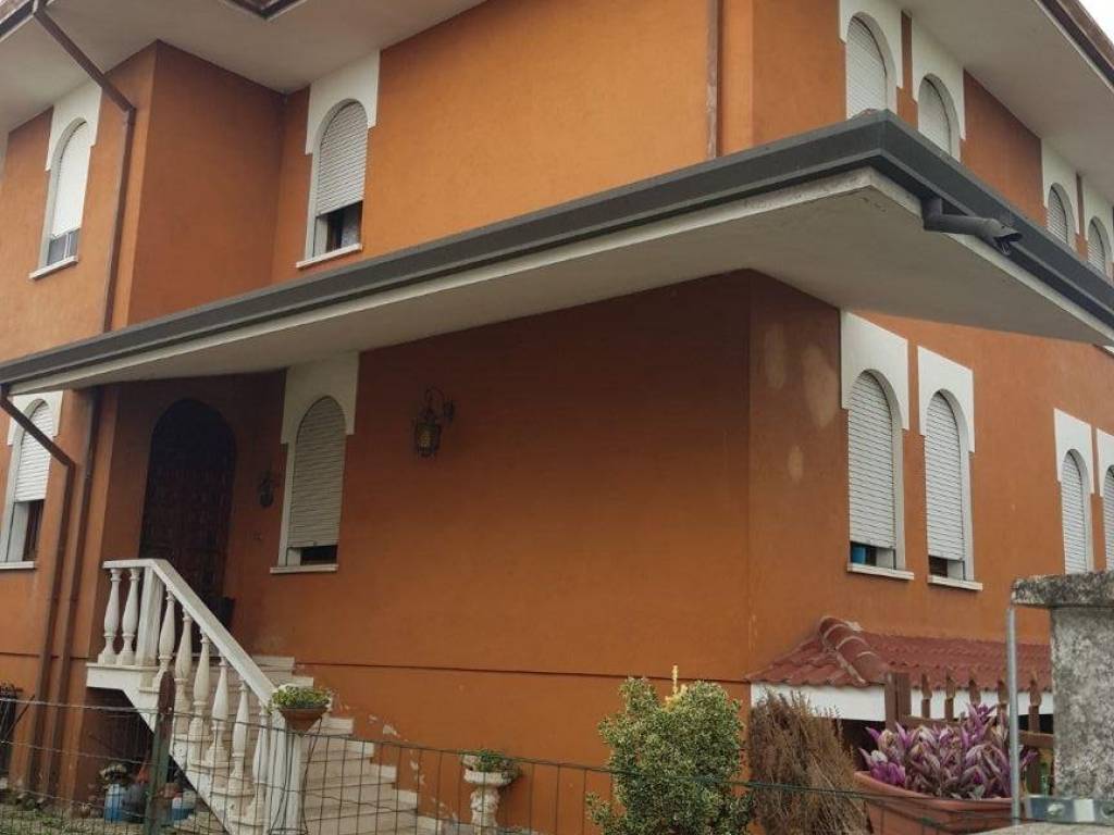 Villa a Rovigo in Via 25 Aprile - Foto 2